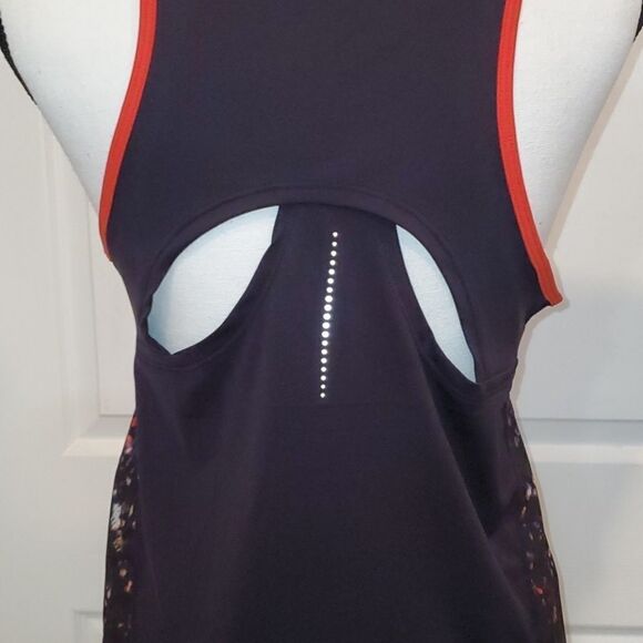 Champion tank top bundle - Picture 5 of 15